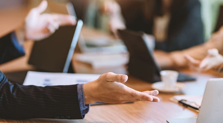 会議中のイメージ